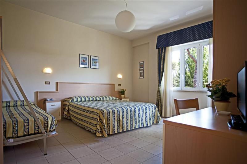 Classic Triple Room